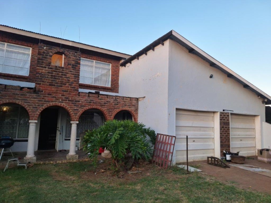 Commercial Property for Sale in Zuurplaat A H North West